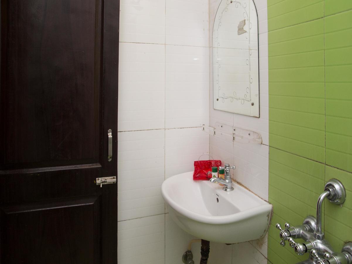 Oyo 3881 Venus Nxt Hotel Bhubaneswar Exterior foto
