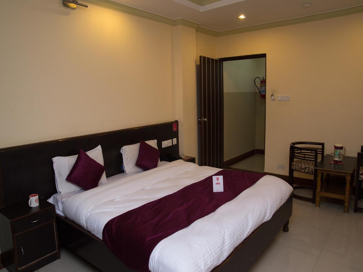 Oyo 3881 Venus Nxt Hotel Bhubaneswar Exterior foto